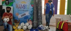 Niños de Girón reciben instrumentos musicales